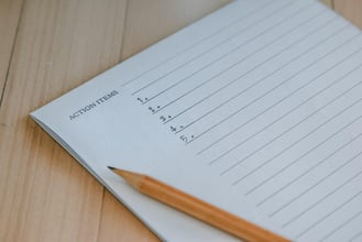 アクションアイテムとは？タスクやTODOとの違いについても解説